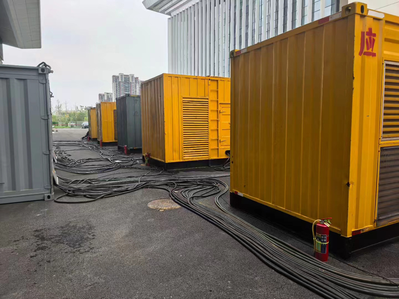 海南藏族不同季节柴油发电机组保养有哪些注意事项？