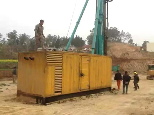 海南藏族如何判断水冷式机油散热器密封件是否需要更换?